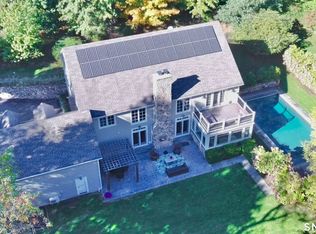 4 Turkey Hill Ln, Westport, CT 06880