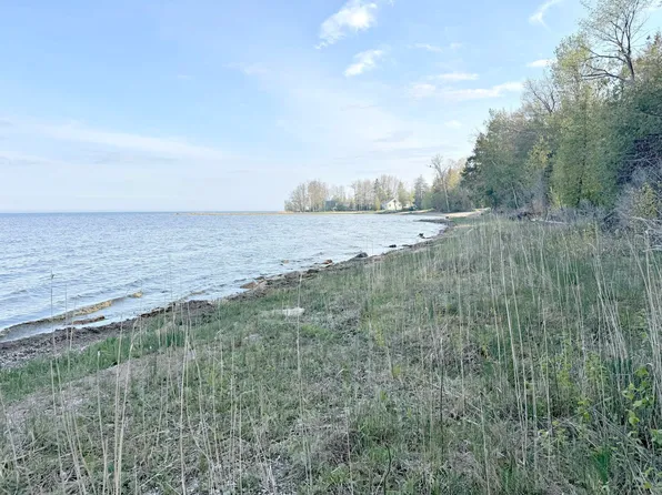 M 35 Hwy #1, Menominee, MI 49858