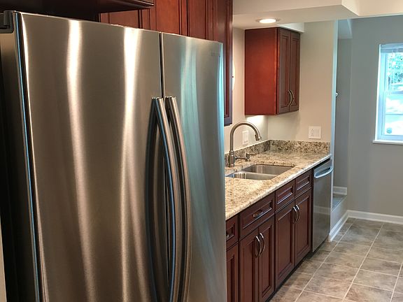 3rd image of 6990 Carriage Hill Dr APT 102