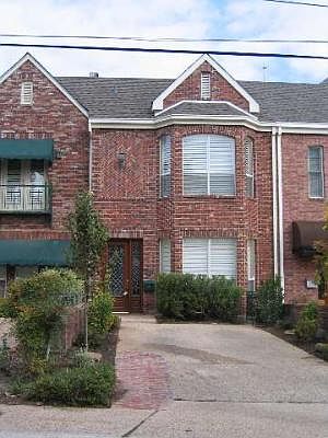 1st image of 129 E MELROSE #129