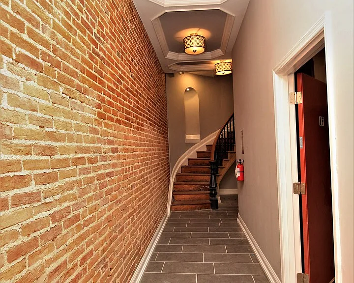 1017 Saint Paul St — Photo 3
