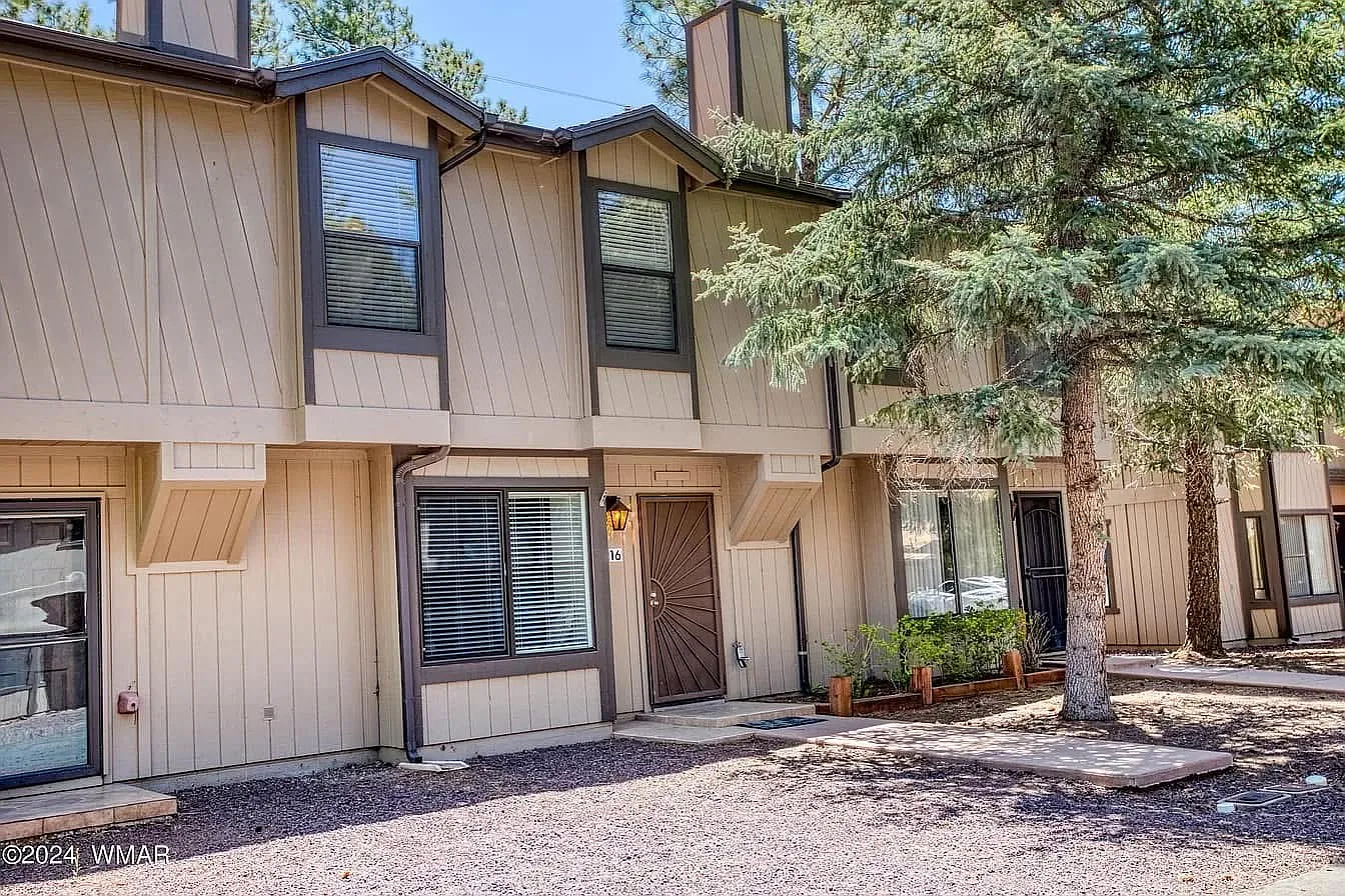 2 bed, 1341 sqft, $2,300 — Photo 1