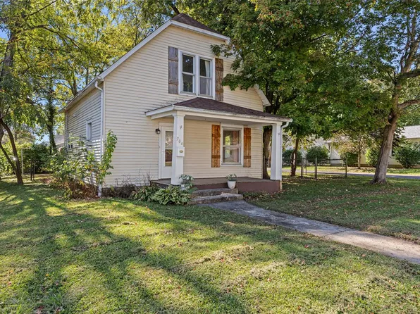 704 E Main St, Greenville, IL 62246