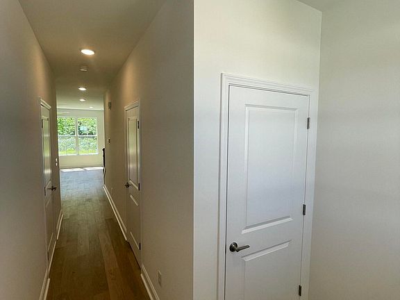 3rd image of 8827 Chapman Trace Way