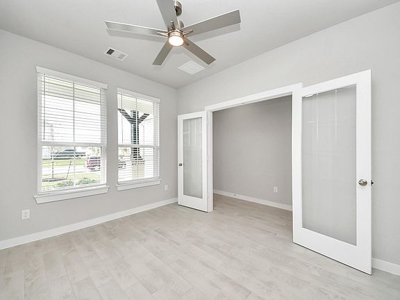 4th image of 11103 Tulip Ridge Trl
