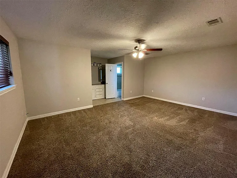 16510 Oxnard Ln — Photo 14