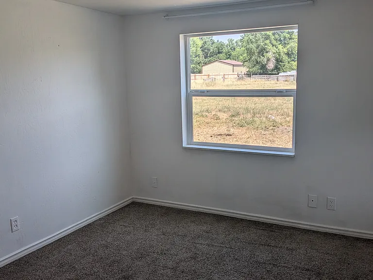 3917 Altamont Dr — Photo 9