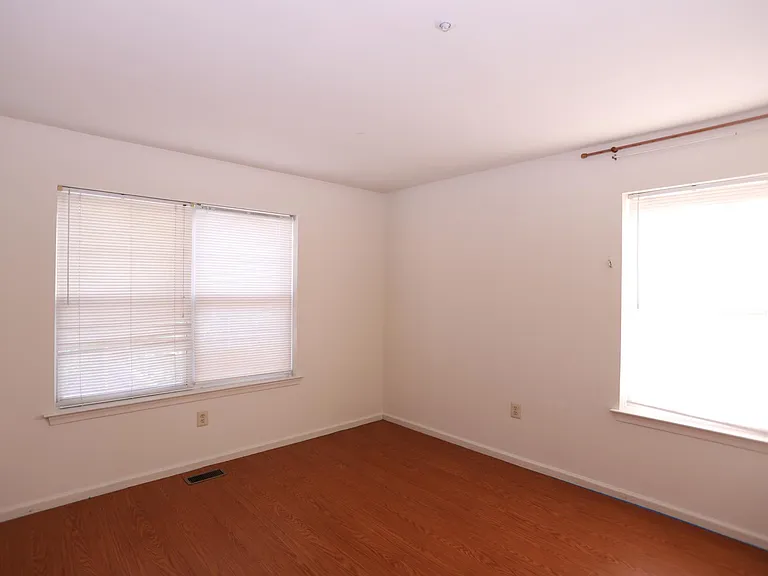 726 Whitetail Cir — Photo 7