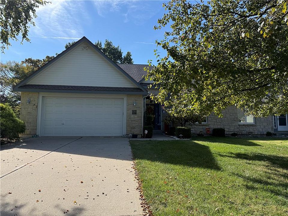 1st image of 2415 NW Ashurst Dr