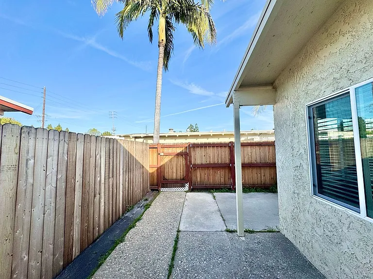 Trask Apartments — Photo 11