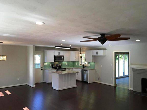2nd image of 5111 Carriage Dr