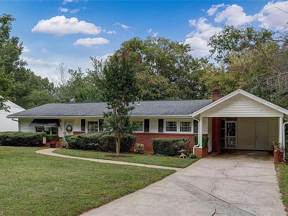2nd image of 632 Highland Park Dr