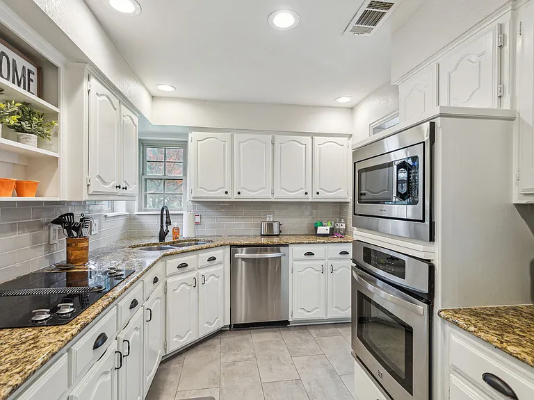 6109 Candlepath Trl — Photo 6