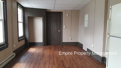 2nd image of 119 S 7th St