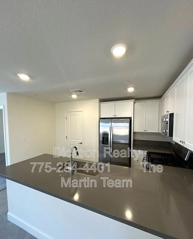 4 bed, 2.0 bath, 1668 sqft, $2,750 — Photo 2