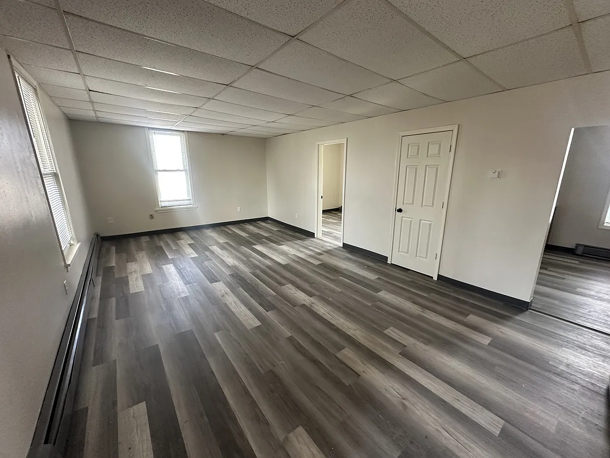 Building Photo - 405 S 8th St #5