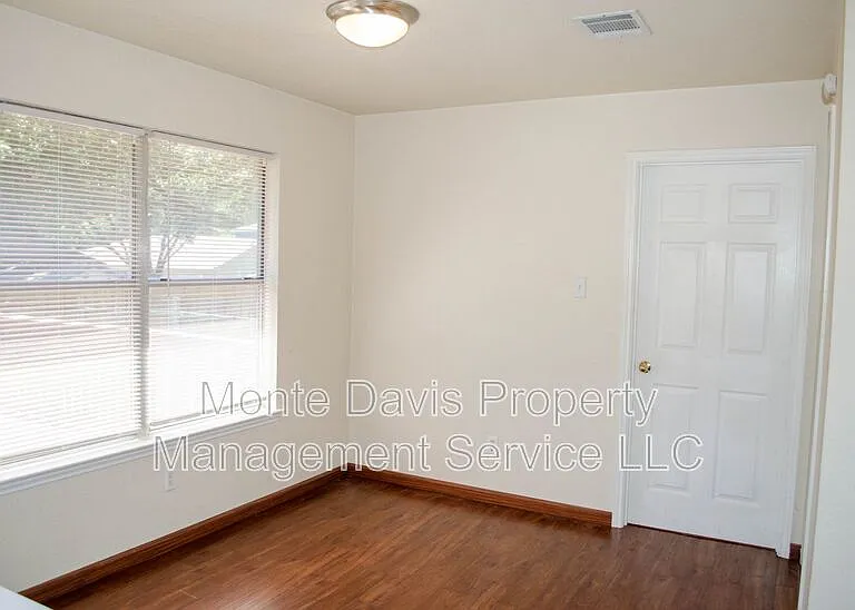 505 Shant St — Photo 6
