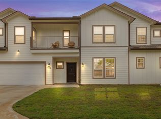 114 N Lakeview Dr, Lake Dallas, TX 75065