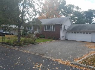 29 James St, Wayne, NJ 07470