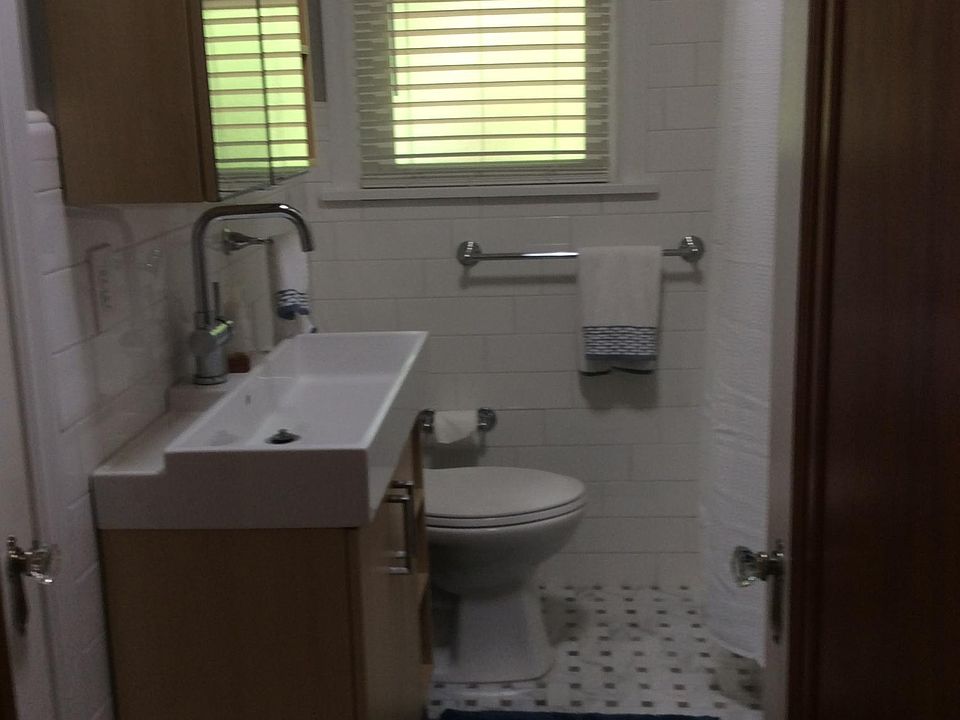 1st image of 6621 Euclid Ave