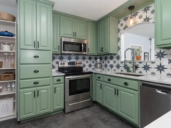 719 Poplar St, Trenton, GA 30752