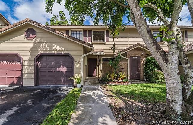1st image of 9025 Vineyard Lake Dr
