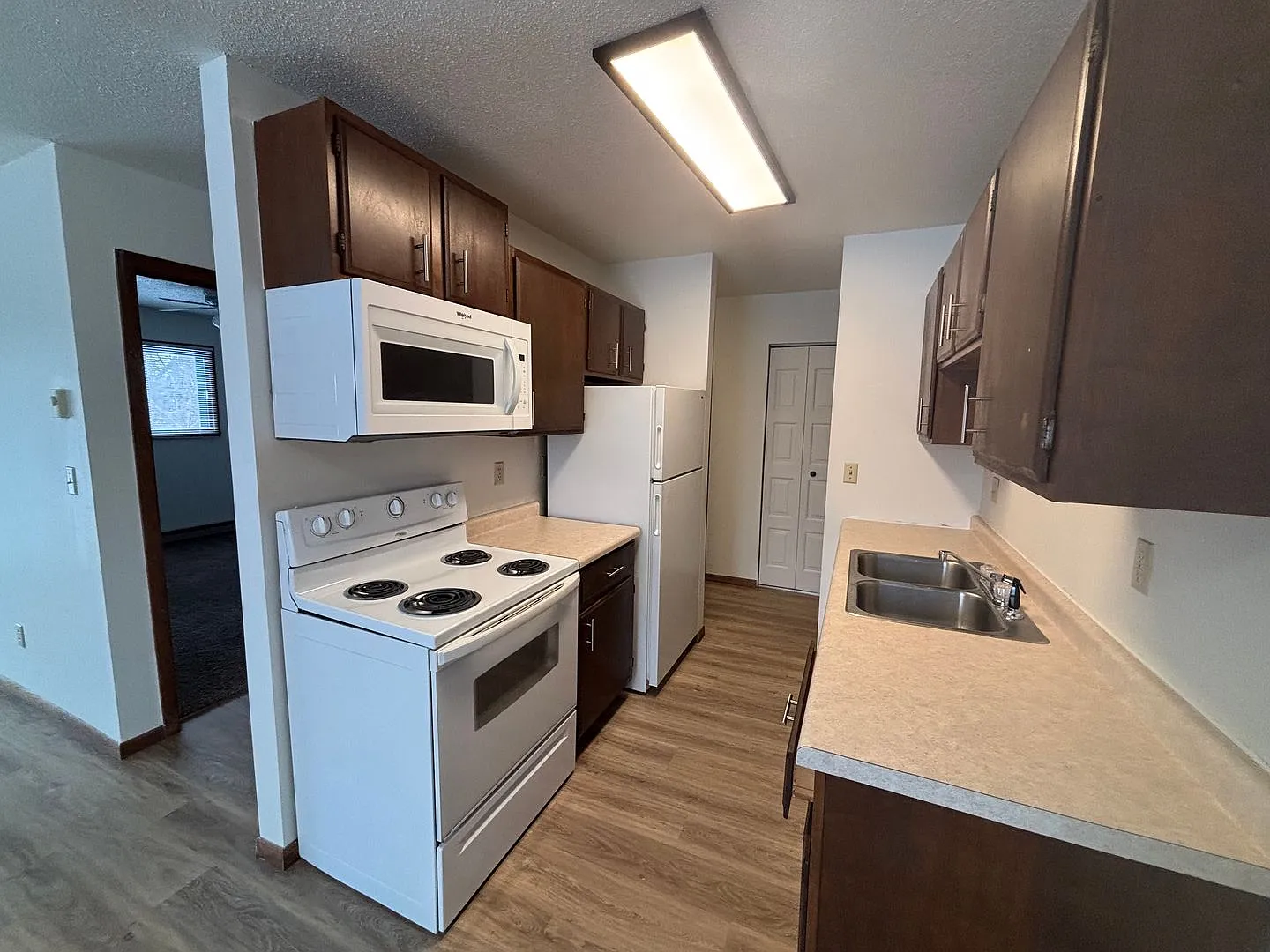 201-S — Photo 1