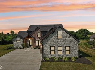 134 Lakeside Dr, Pittsboro, IN 46167