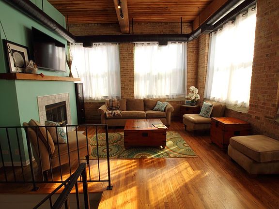 2nd image of 1701 N Damen Ave APT 101