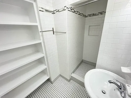 Rented by Bruma Realty LLC | media 13