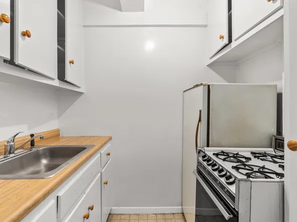 120 East 36th Street image 5 of 6