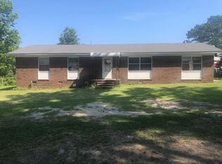 177 Hereford Dr, Dudley, NC 28333