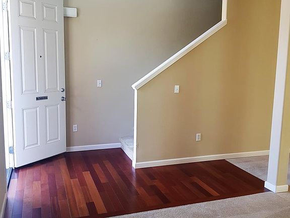 2nd image of 3804 Rossberg St SE
