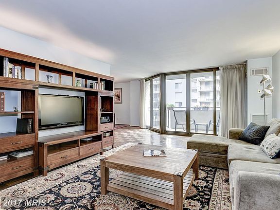 2nd image of 4620 N Park Ave APT 1002W