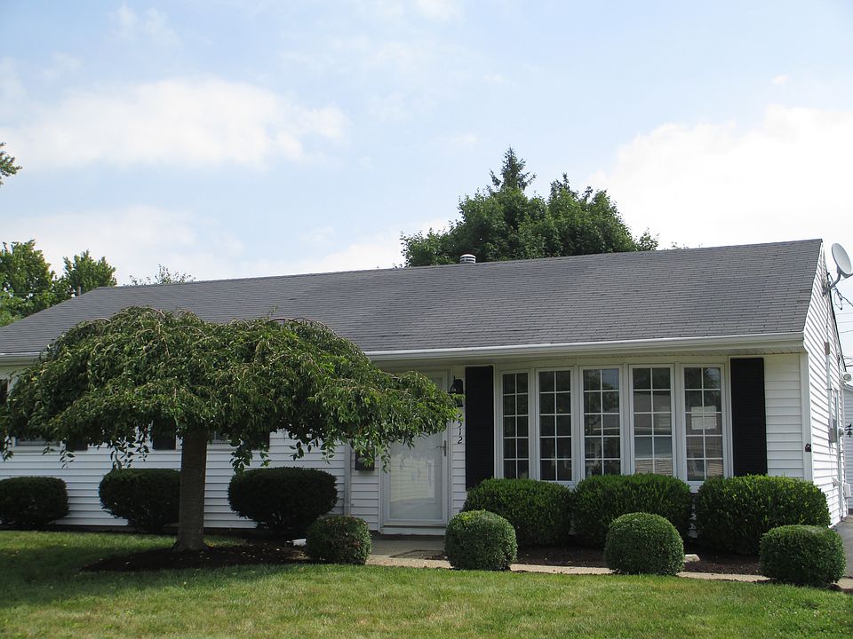 1st image of 2512 Dunhill Pl