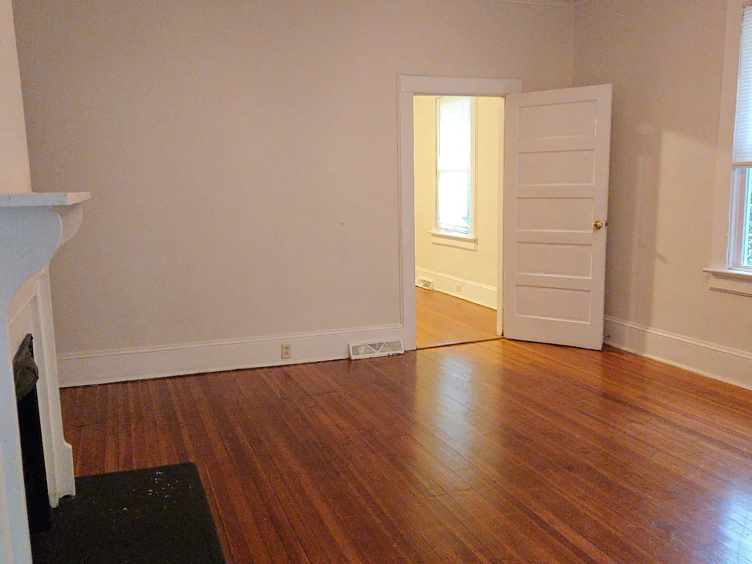 700 Summit Avenue - 1 — Photo 2