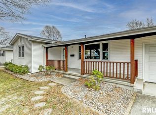 2308 Eastview Dr, Springfield, IL 62702