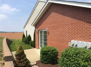 808 Everview Ln, Derry, PA 15627