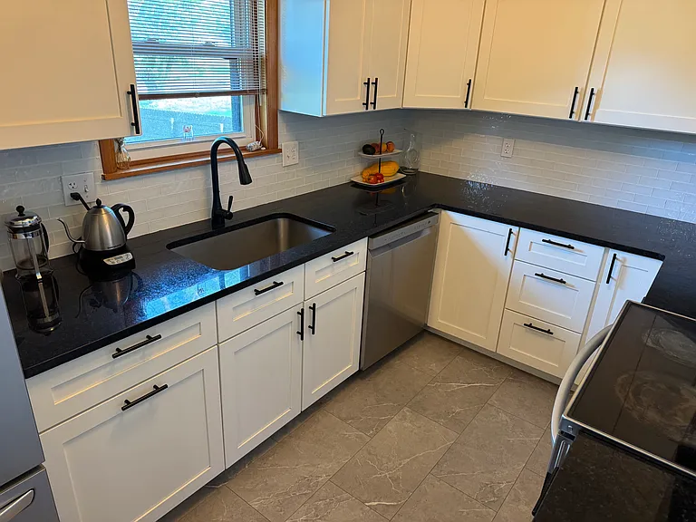 800 N West Park Ln — Photo 8