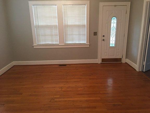 2nd image of 27 Willingham St SW