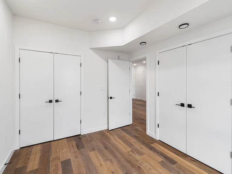 438 Memphis St #21 — Photo 5