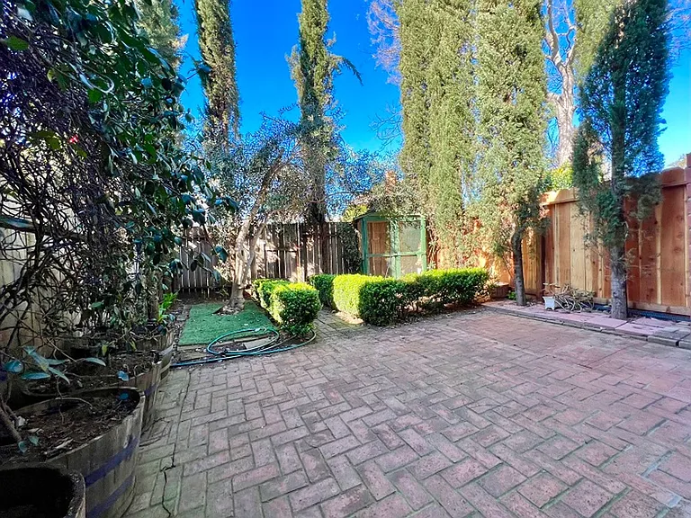 4083 Tokay Dr — Photo 17