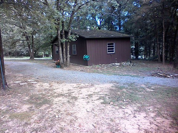 3rd image of 218 Cagle Rock Cir