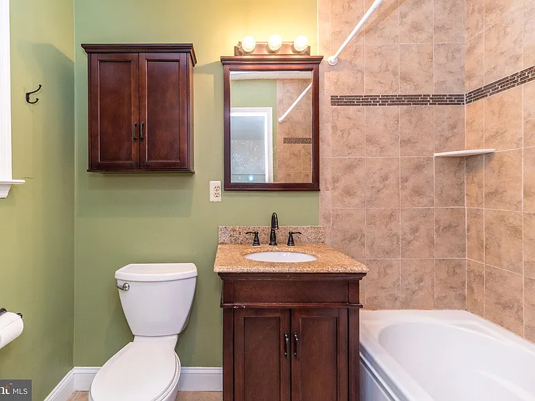 108 Susan Constant Ct #8 — Photo 20
