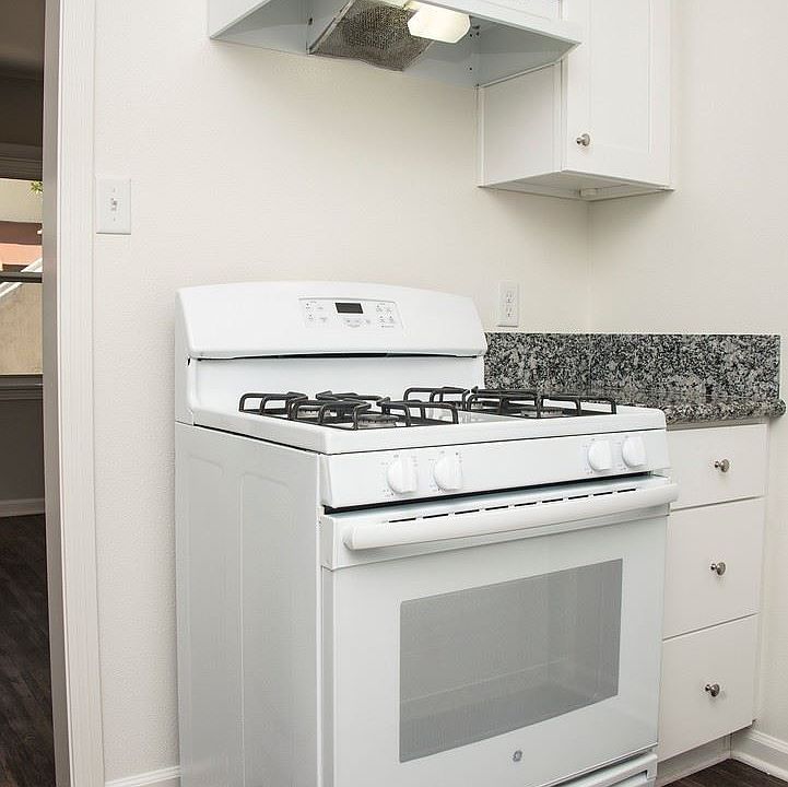 1st image of 1131 E California Ave APT C