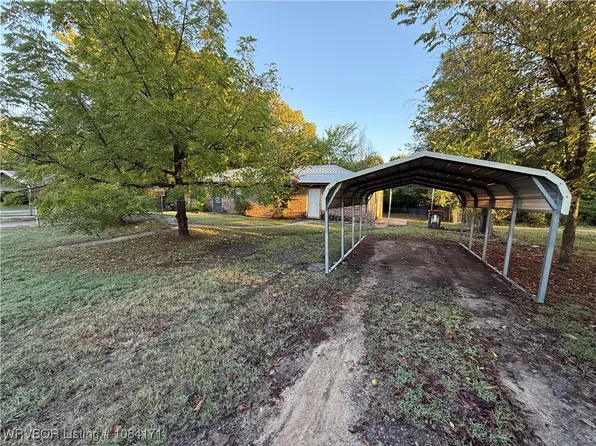 101 Grand Ave, Van Buren, AR 72956