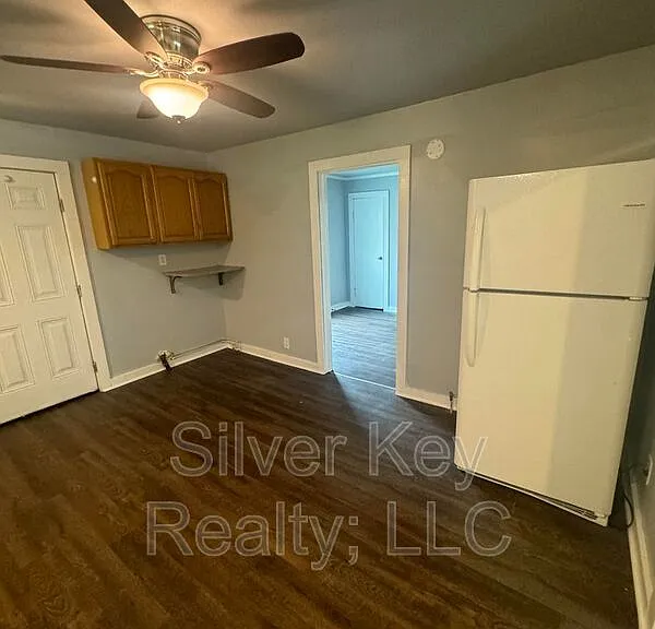 140 Arkansas Ln — Photo 8