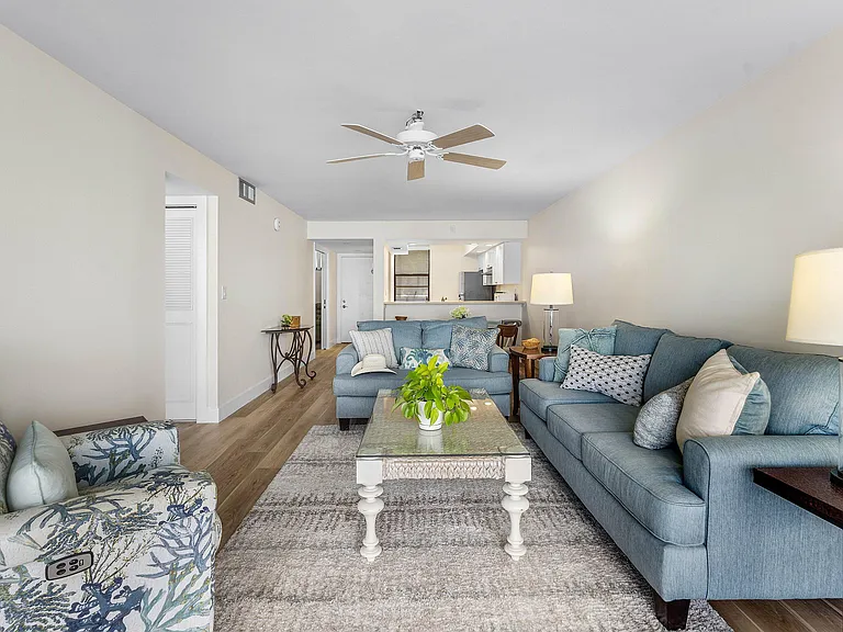 1950 SW Palm City Rd #14203 — Photo 9