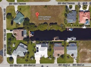 618 SW 43rd Ter, Cape Coral, FL 33914