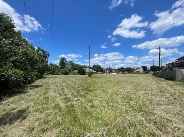 3605 Mohawk St, Bryan, TX 77802